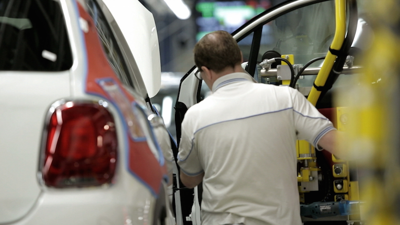 Fiat, a Termoli i motori Alfa: stop alla cig e 50 assunzioni Fiat, a Termoli i motori Alfa: stop alla cig e 50 assunzioni