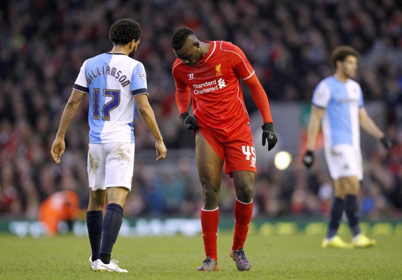 Liverpool, Balotelli infortunato… ma passa la notte in discoteca