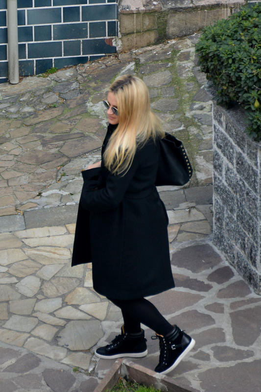 Michelle Hunziker arriva su Instagram con un selfie… Michelle Hunziker arriva su Instagram con un selfie…