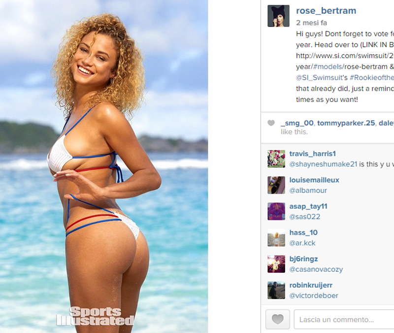 Rose Bertram scalda l’estate con i costumi di Sport Illustrated