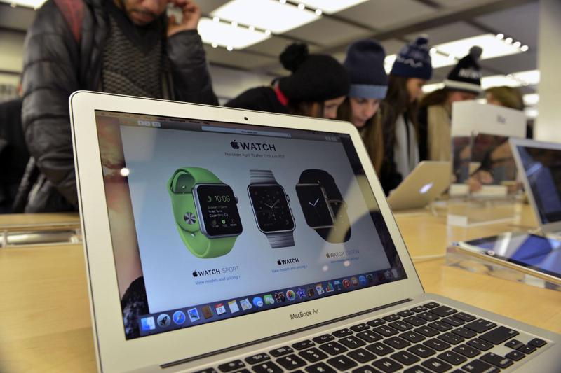 Apple Watch, tutti pazzi per il nuovo gioiello made in Cupertino Apple Watch, tutti pazzi per il nuovo gioiello made in Cupertino