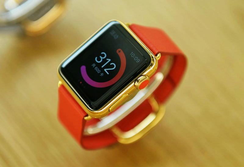 Apple Watch, tutti pazzi per il nuovo gioiello made in Cupertino Apple Watch, tutti pazzi per il nuovo gioiello made in Cupertino