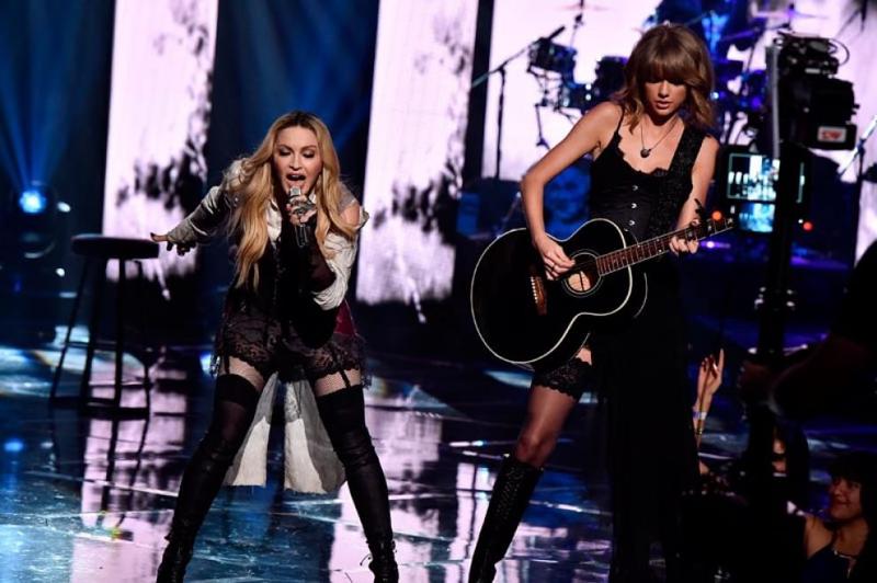 Madonna, tango “censurato” con Howard in Ghosttown Madonna, tango “censurato” con Howard in Ghosttown