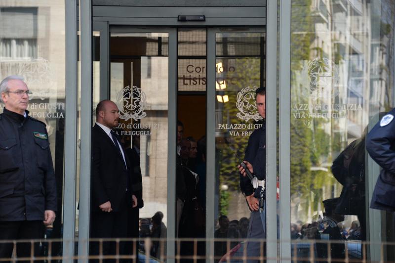 Tribunale di Milano, lo psicologo: “I fallimenti spingono alla strage” Tribunale di Milano, lo psicologo: “I fallimenti spingono alla strage”