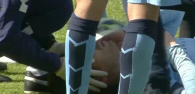 Manchester City, paura per Silva: colpito al volto, serve l’ossigeno