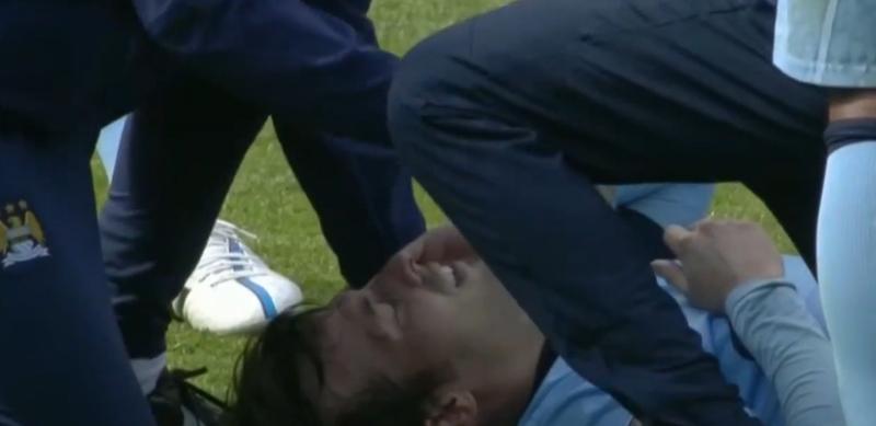 Manchester City, paura per Silva: colpito al volto, serve l’ossigeno Manchester City, paura per Silva: colpito al volto, serve l’ossigeno