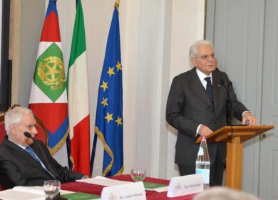 Immigrazione, Mattarella striglia l’Europa: “Non resti indifferente”