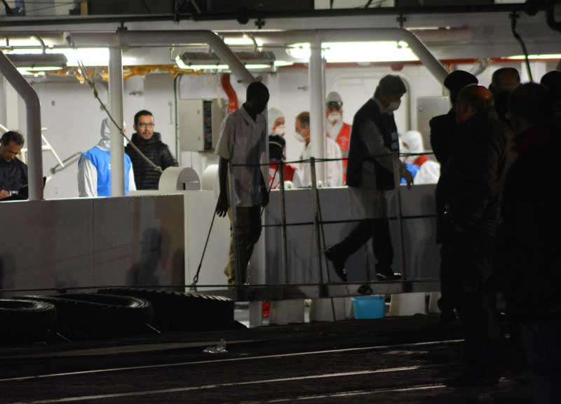 Immigrazione, “gli scafisti reclutati tra i migranti in cambio del viaggio gratis” Immigrazione, “gli scafisti reclutati tra i migranti in cambio del viaggio gratis”