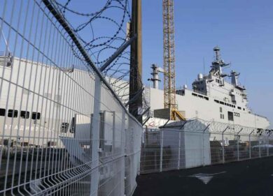 Francia, niente navi da guerra per la Russia. “Pronto un mega rimborso”