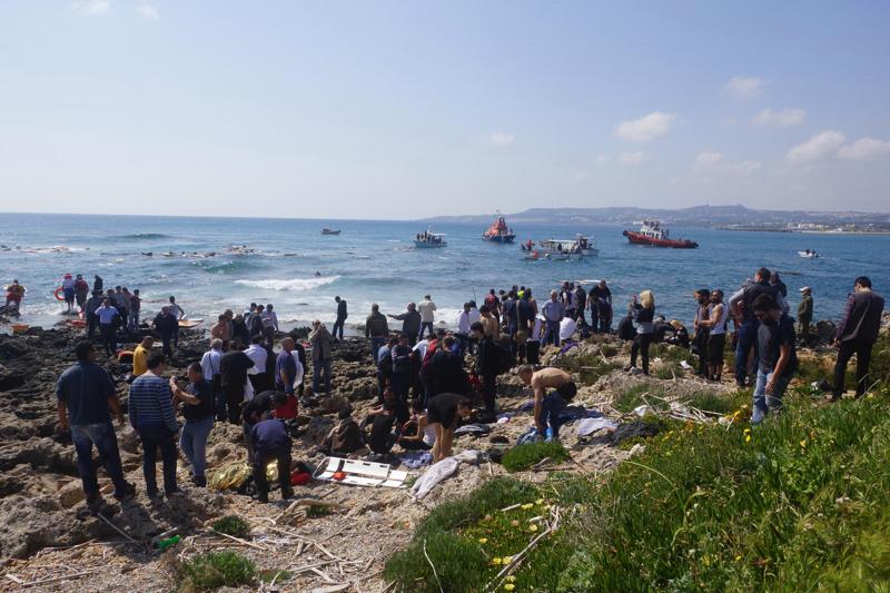 Immigrazione, “gli scafisti reclutati tra i migranti in cambio del viaggio gratis” Immigrazione, “gli scafisti reclutati tra i migranti in cambio del viaggio gratis”