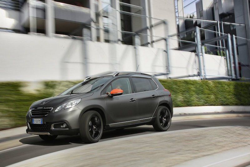 Peugeot 2008 BLACK MATT in edizione speciale solo per l’Italia