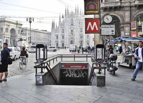Milano, sciopero dei mezzi: città paralizzata Milano, sciopero dei mezzi: città paralizzata