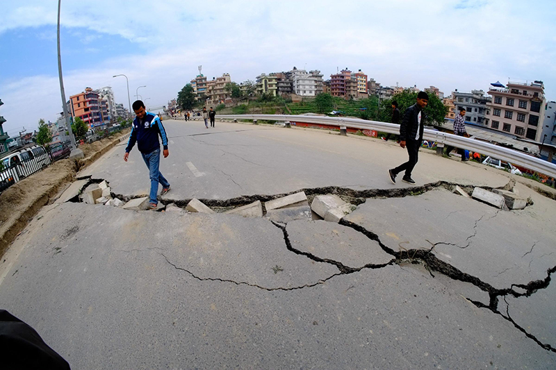 Nepal, si temono 10mila morti. 39 italiani ancora dispersi