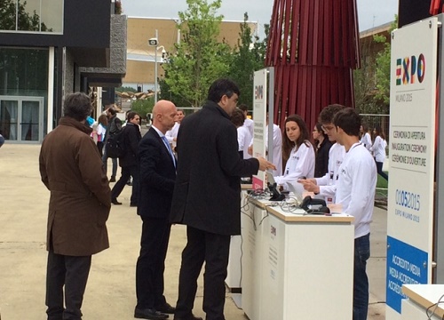 Inaugurazione Expo: Monti ignorato e la sfiga di entrare con Lapo. CATTIVERIE Inaugurazione Expo: Monti ignorato e la sfiga di entrare con Lapo. CATTIVERIE