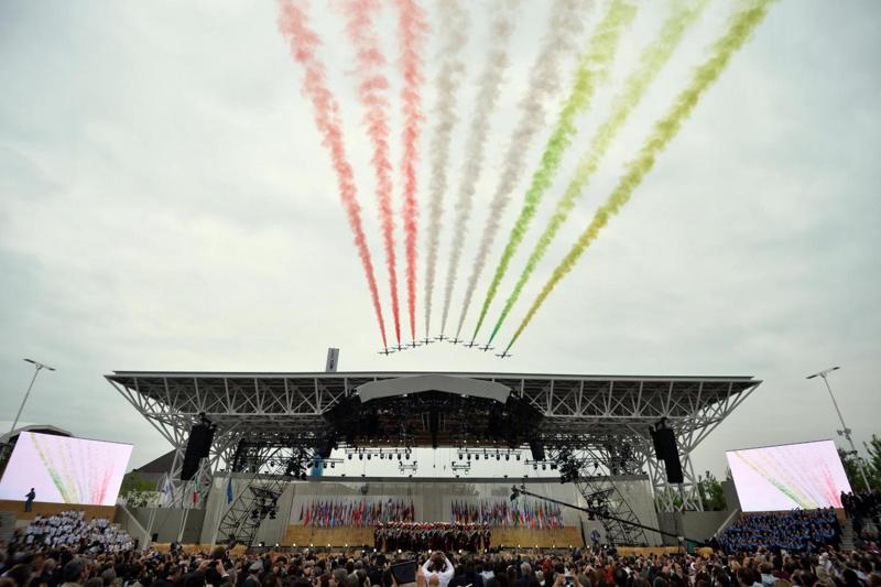 Expo, Renzi: “L’Italia s’è desta”. La dedica del premier ai gufi Expo, Renzi: “L’Italia s’è desta”. La dedica del premier ai gufi