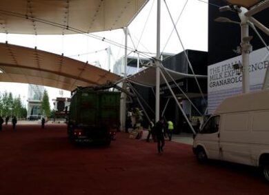 Expo, chi butta la spazzatura? Al lavoro a poche ore dall’inaugurazione