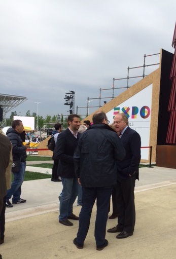 Inaugurazione Expo: Monti ignorato e la sfiga di entrare con Lapo. CATTIVERIE Inaugurazione Expo: Monti ignorato e la sfiga di entrare con Lapo. CATTIVERIE