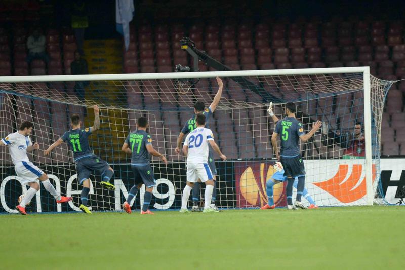 Napoli, De Laurentiis: Platini ti diamo fastidio? Arbitraggio indegno” Napoli, De Laurentiis: Platini ti diamo fastidio? Arbitraggio indegno”