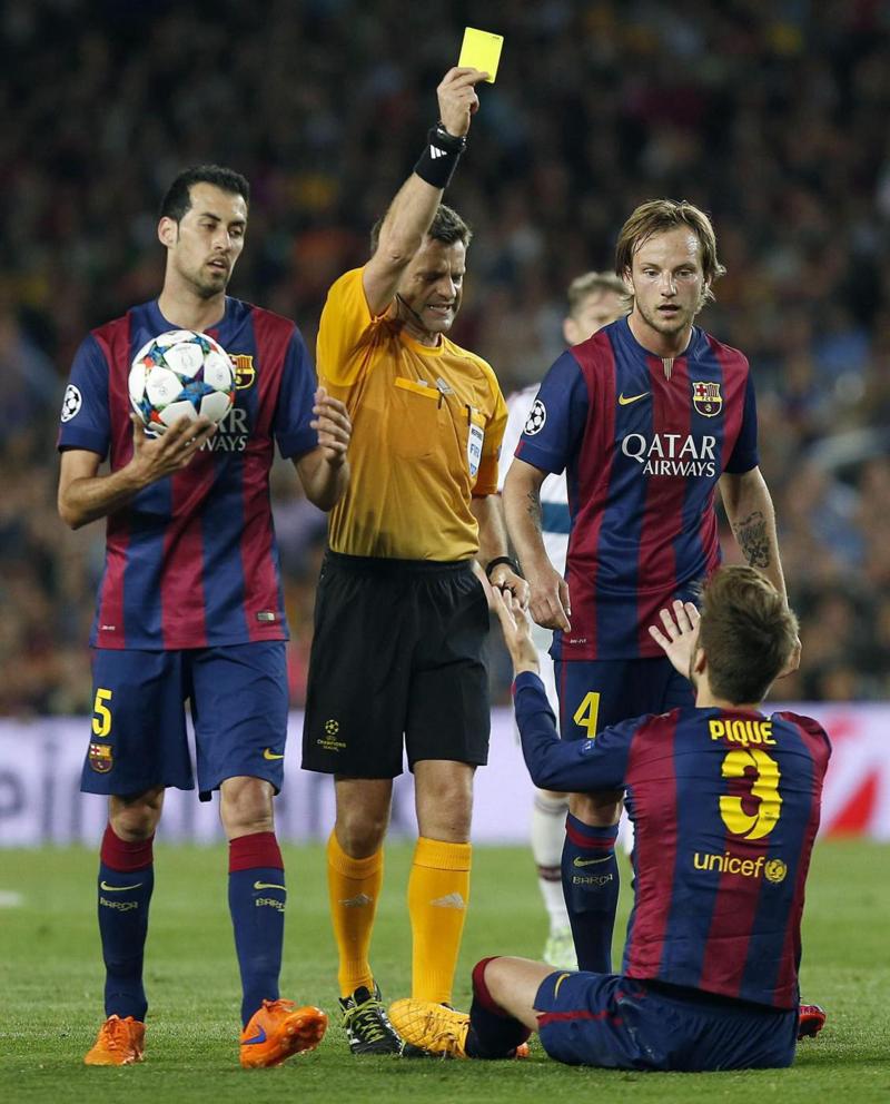 Rizzoli racconta: “Quello scambio di pestone-gomitata con Ibra…” Rizzoli racconta: “Quello scambio di pestone-gomitata con Ibra…”