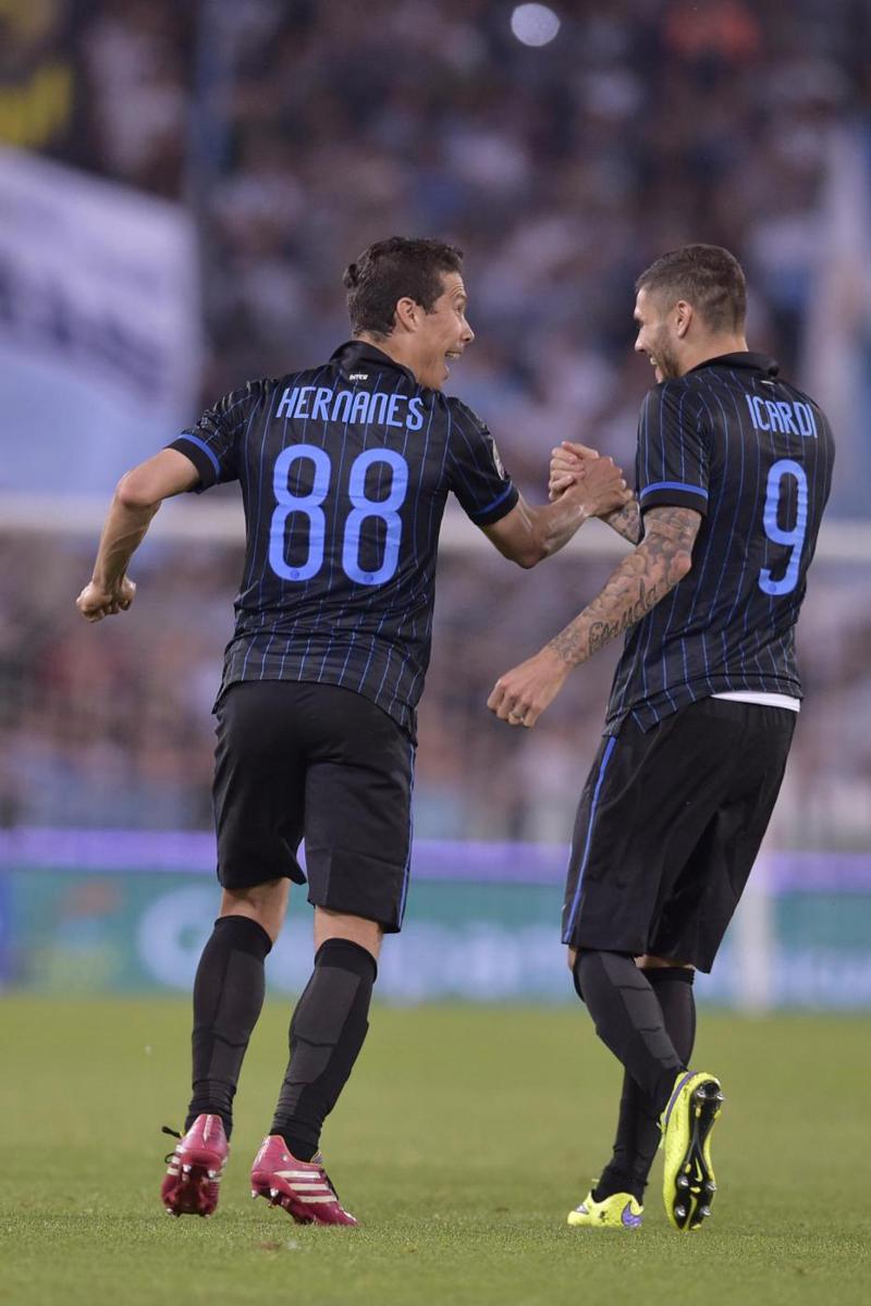 Hernanes affonda la Lazio e veleno su Lotito. “La capriola? Per lui” Hernanes affonda la Lazio e veleno su Lotito. “La capriola? Per lui”