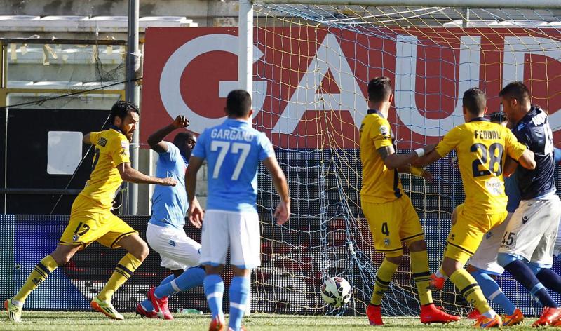Parma-Napoli, indagine della Procura Federale? Donadoni: “Assurdo” Parma-Napoli, indagine della Procura Federale? Donadoni: “Assurdo”