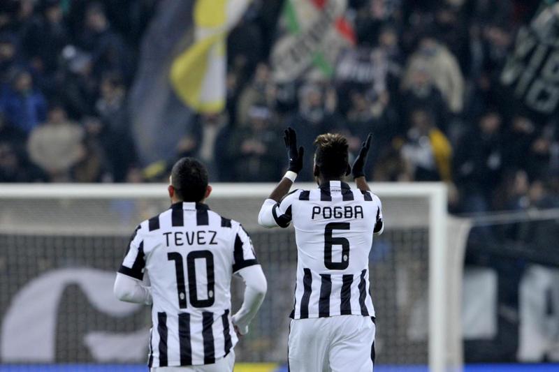 La Juventus a sorpresa rilancia con Tevez. Che offerte per Pogba La Juventus a sorpresa rilancia con Tevez. Che offerte per Pogba