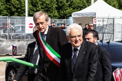 Mattarella cita il Papa: “La corruzione indigna”