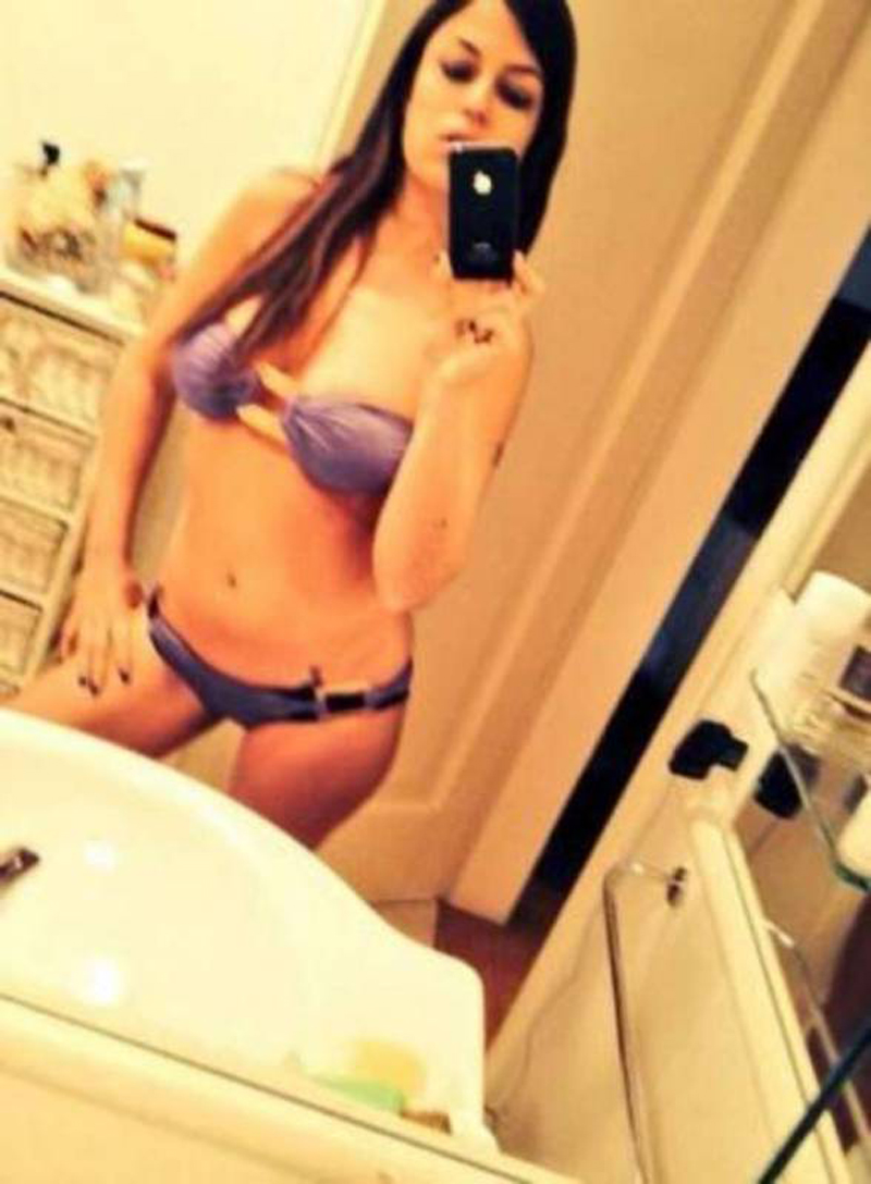 Selfie, cinque ore a settimana dedicati all’autoscatto