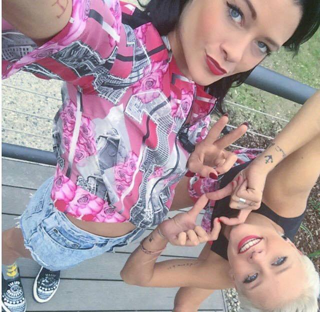 Le Donatella: “Amiamo Ibrahimovic e Baggio. I locali gay e…”