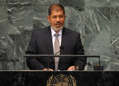 Egitto: condannato a morte l’ex presidente islamista Morsi