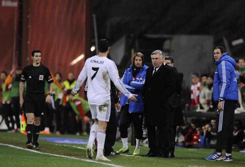 Real Madrid, giocatori in rivolta contro Florentino: conferma Ancelotti Real Madrid, giocatori in rivolta contro Florentino: conferma Ancelotti