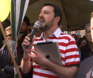 Prove tecniche di Lega in riva al mare. Fiumicino, De Vecchis corteggia Salvini