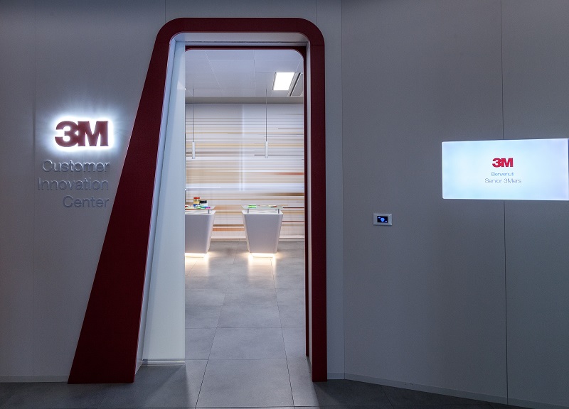 Porte aperte per 3M: dagli adesivi alle pale eoliche Porte aperte per 3M: dagli adesivi alle pale eoliche