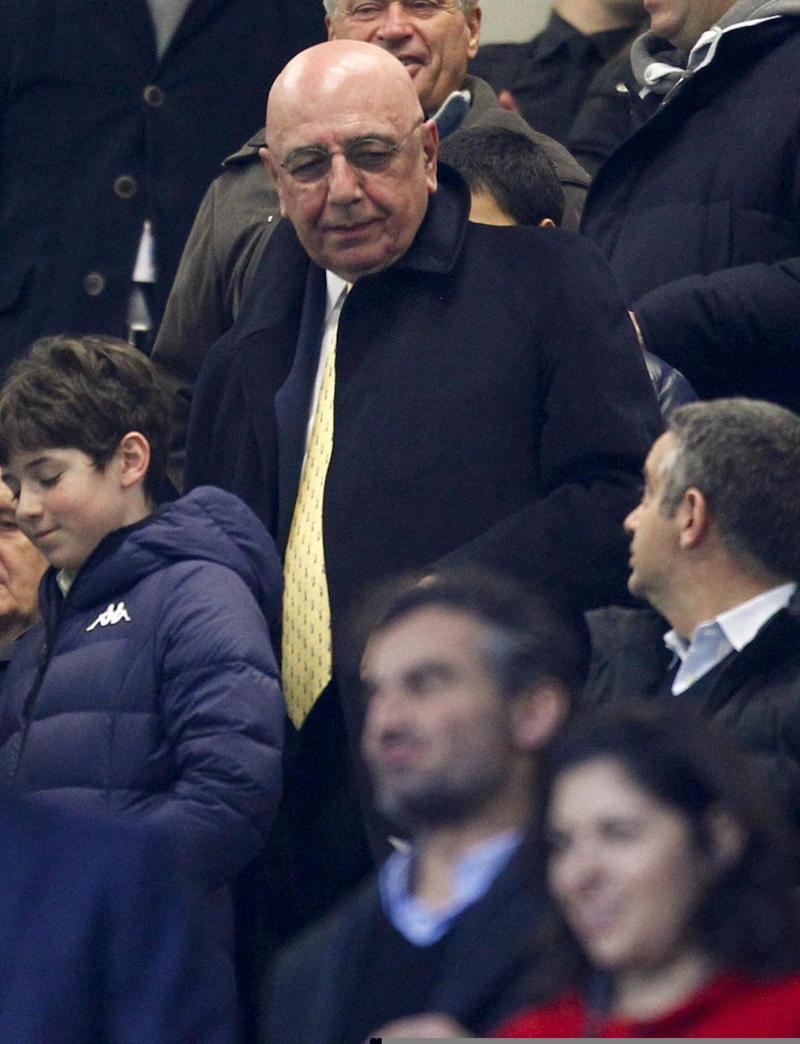 Florentino: “Esonerato Ancelotti”. Apre a Benitez o… Emery Florentino: “Esonerato Ancelotti”. Apre a Benitez o… Emery