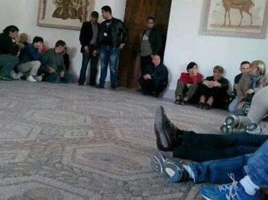 Tunisi, attacco ad una caserma. Cinque morti