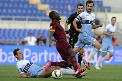 Derby, beffa atroce Lazio: Champions a rischio. Totti: “Game over”