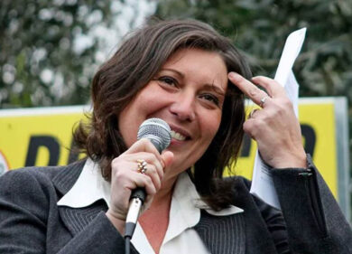 Elezioni in Campania, Valeria Ciarambino (M5S) fa tremare i big