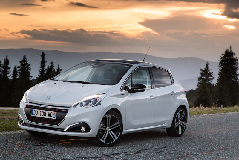 Peugeot 208:la francesina si rifà il trucco Peugeot 208:la francesina si rifà il trucco