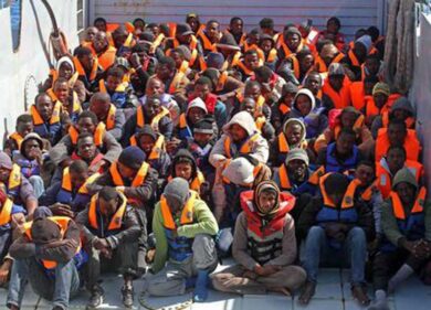 Immigrazione, dall’Ue schiaffo all’Italia: “Trasferibili solo eritrei e siriani”