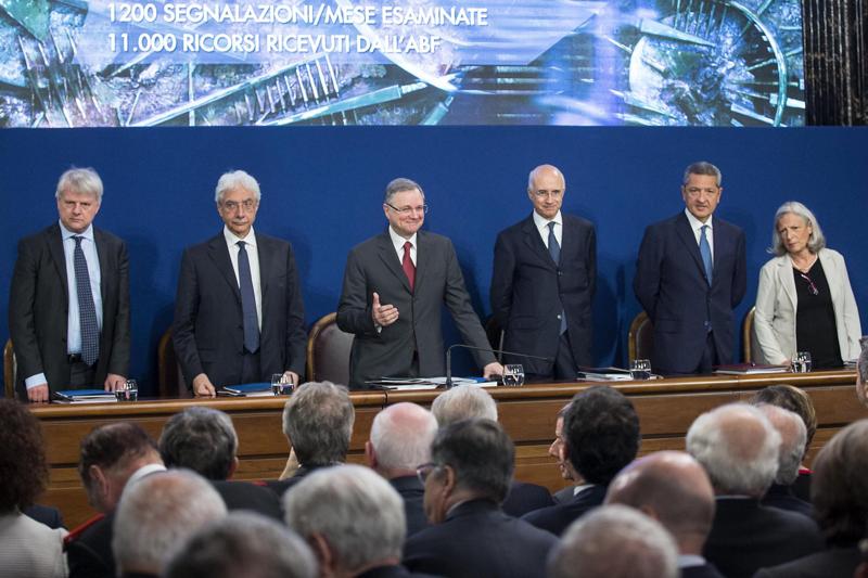 Banca d’Italia, Visco rilancia la bad bank. Grexit può essere destabilizzante Banca d’Italia, Visco rilancia la bad bank. Grexit può essere destabilizzante