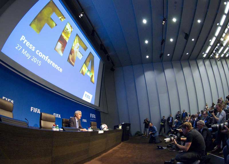 Fifa, arresti e corruzione. “Blatter non è coinvolto, siamo parte lesa” Fifa, arresti e corruzione. “Blatter non è coinvolto, siamo parte lesa”