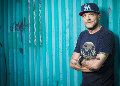 Max Pezzali: “Dall’Uomo Ragno all’Astronave con… Capitan Harlock”