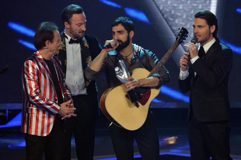 The Voice, vince Fabio Curto. E Tiziano Ferro emoziona col nuovo singolo The Voice, vince Fabio Curto. E Tiziano Ferro emoziona col nuovo singolo