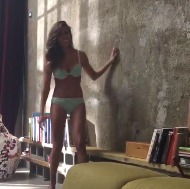 Belen si sfoga: showgirl come tr… Belen si sfoga: showgirl come tr…