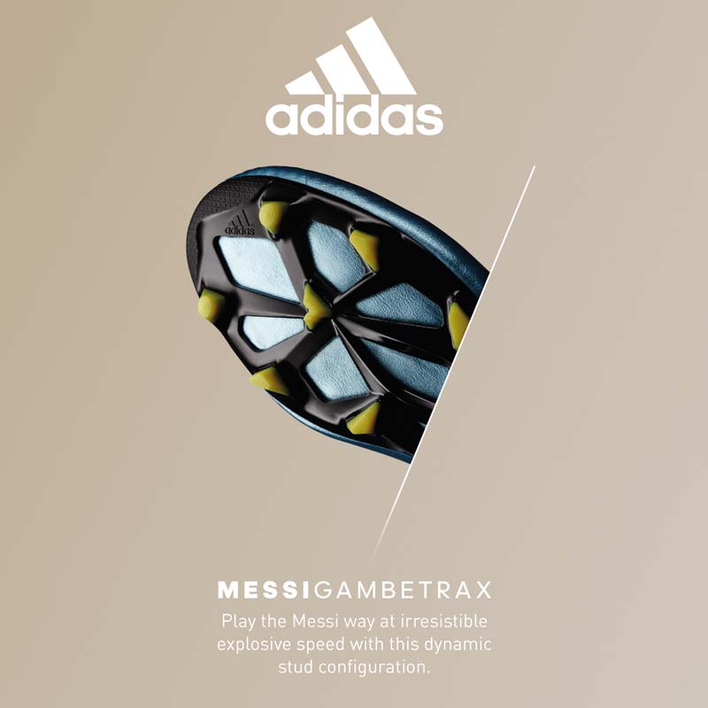 Juventus-Barcellona, Messi tira fuori le scarpe a raggi X