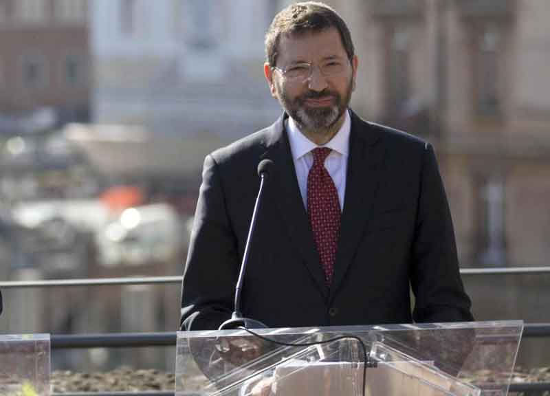 Marino risponde a Salvini: “Non mi dimetto” Marino risponde a Salvini: “Non mi dimetto”