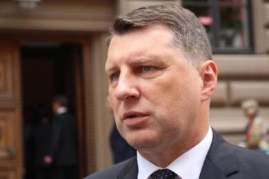 Lettonia, eletto il 1° presidente verde Ue. Ma la priorità è la sicurezza