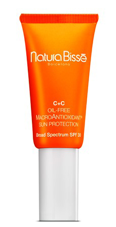 Abbronzatura, i consigli per non scottarsi. Creme solari a confronto Abbronzatura, i consigli per non scottarsi. Creme solari a confronto