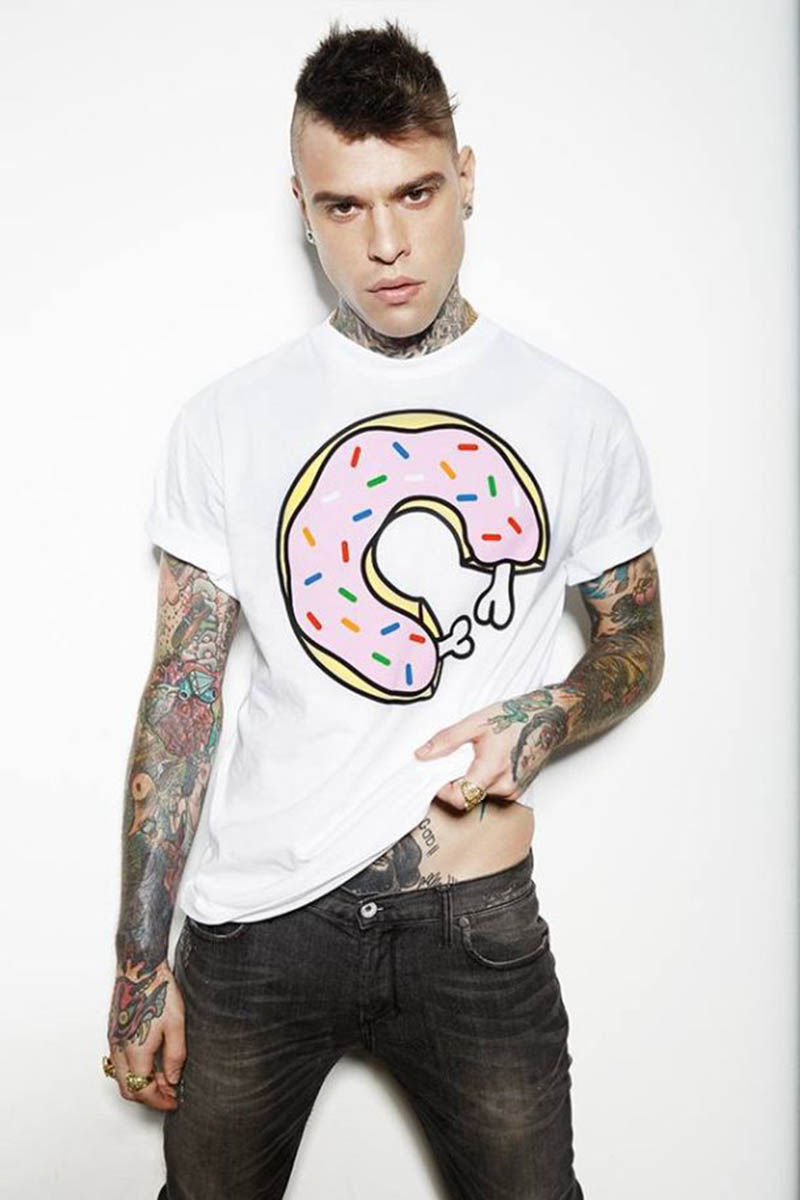 Fedez disegna la sua prima linea per Sisley: NoGodz Fedez disegna la sua prima linea per Sisley: NoGodz