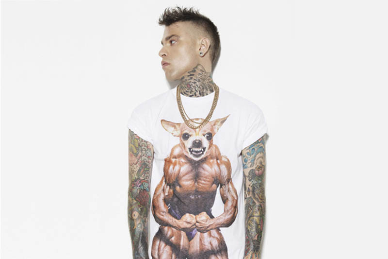 Fedez disegna la sua prima linea per Sisley: NoGodz Fedez disegna la sua prima linea per Sisley: NoGodz